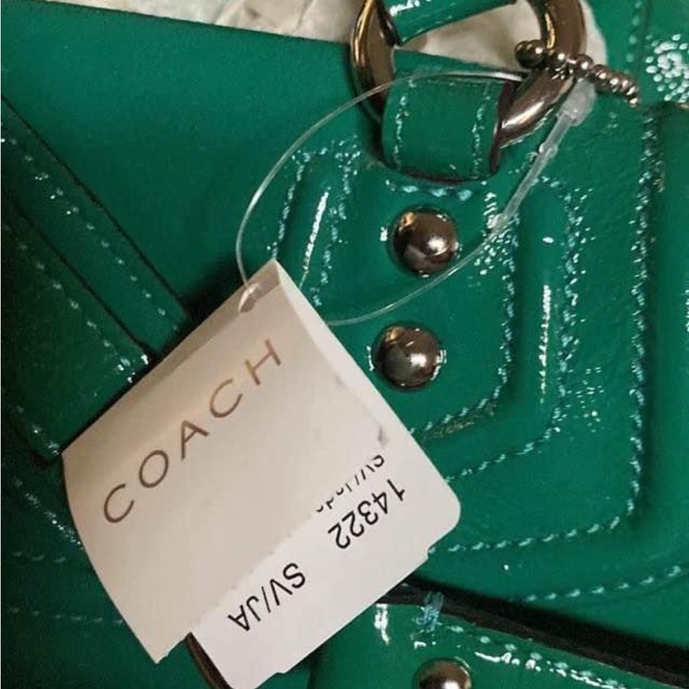 Coach Emerald Green Patent Leather Shoulder Bag - Picture 3 of 12